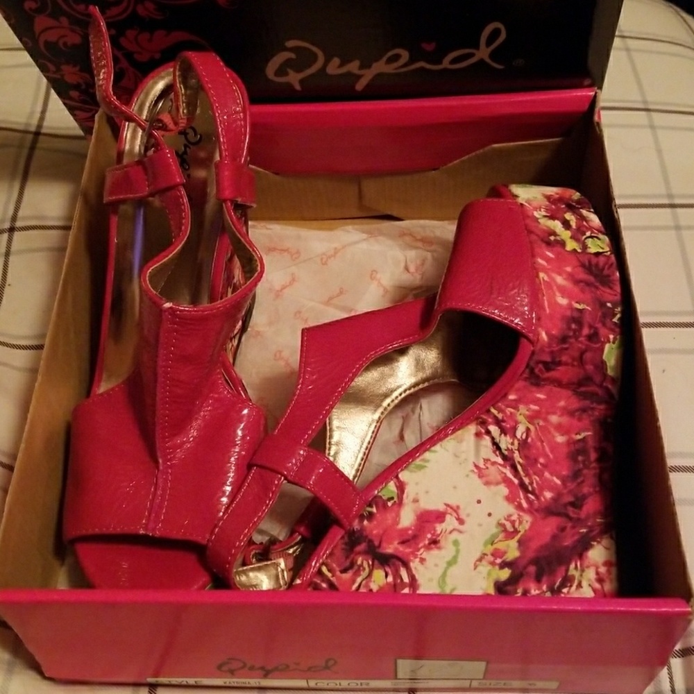 Qupid Katrina wedge